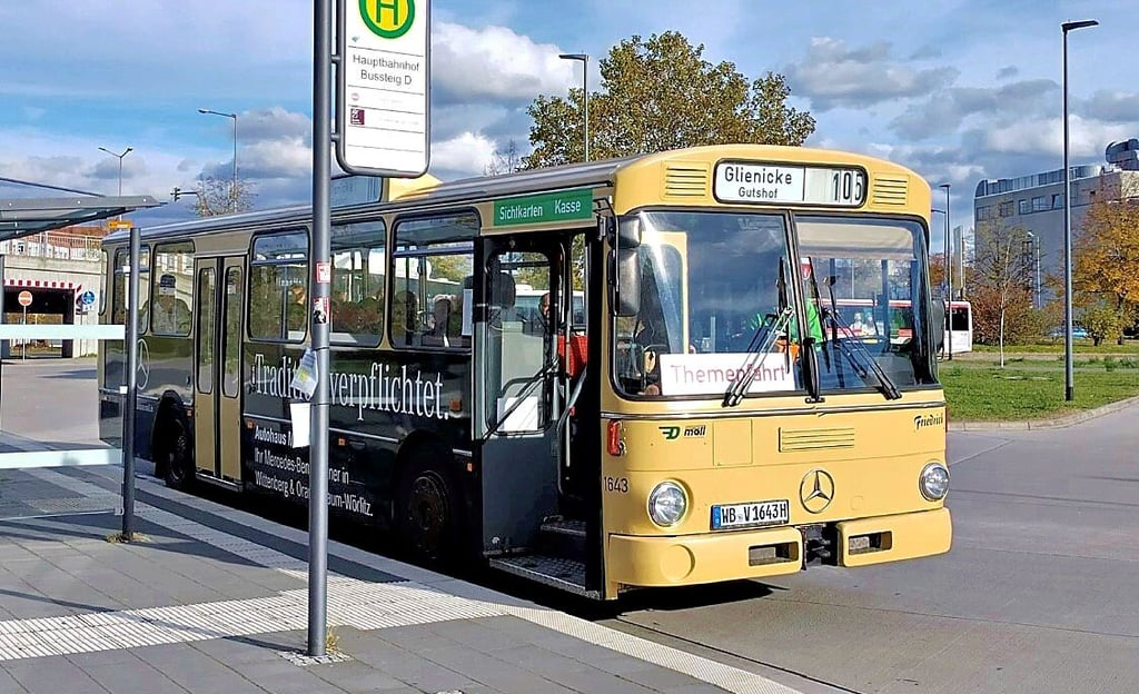 Am Sonntag, 7. April, startet die Saison für die Nahverkehrsfreunde Dessau. Der ehemalige Berliner Linienbus „Friedrich“ , Baujahr 1983, wird bei Themenfahrten wieder zum Einsatz kommen, kündigen sie an.