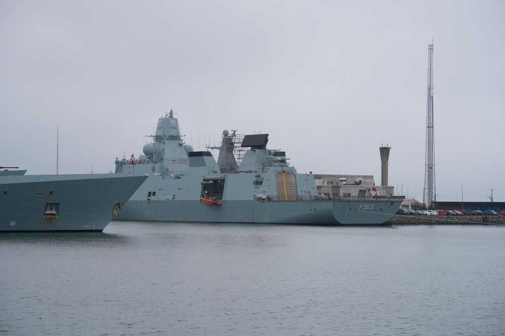 Die dänische Fregatte „HDMS Niels Juel, Nummer F363“: Spezialisten sind auf dem Weg, das Problem zu lösen (Archivbild).