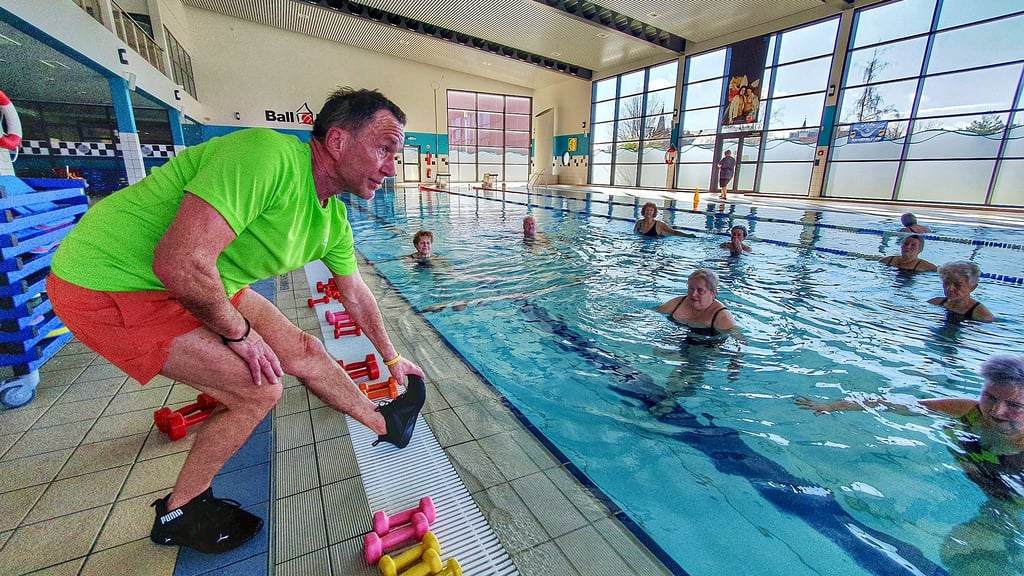 Nobert Falke hat das Rückentraining und Schwimmen geholfen. Anschließend ist er selbst Übungsleiter geworden. 