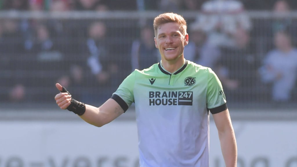 Hat viel Spaß bei 96: Marcel Halstenberg.