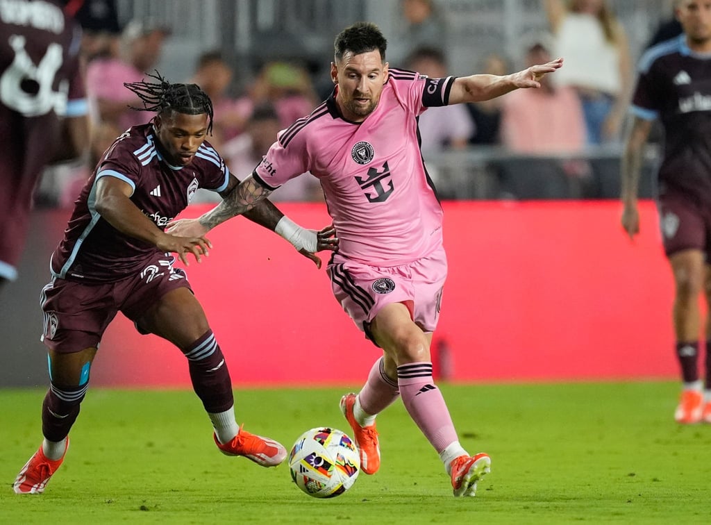Inter Miamis Lionel Messi (r) erzielte gegen die Colorado Rapids einen Treffer.