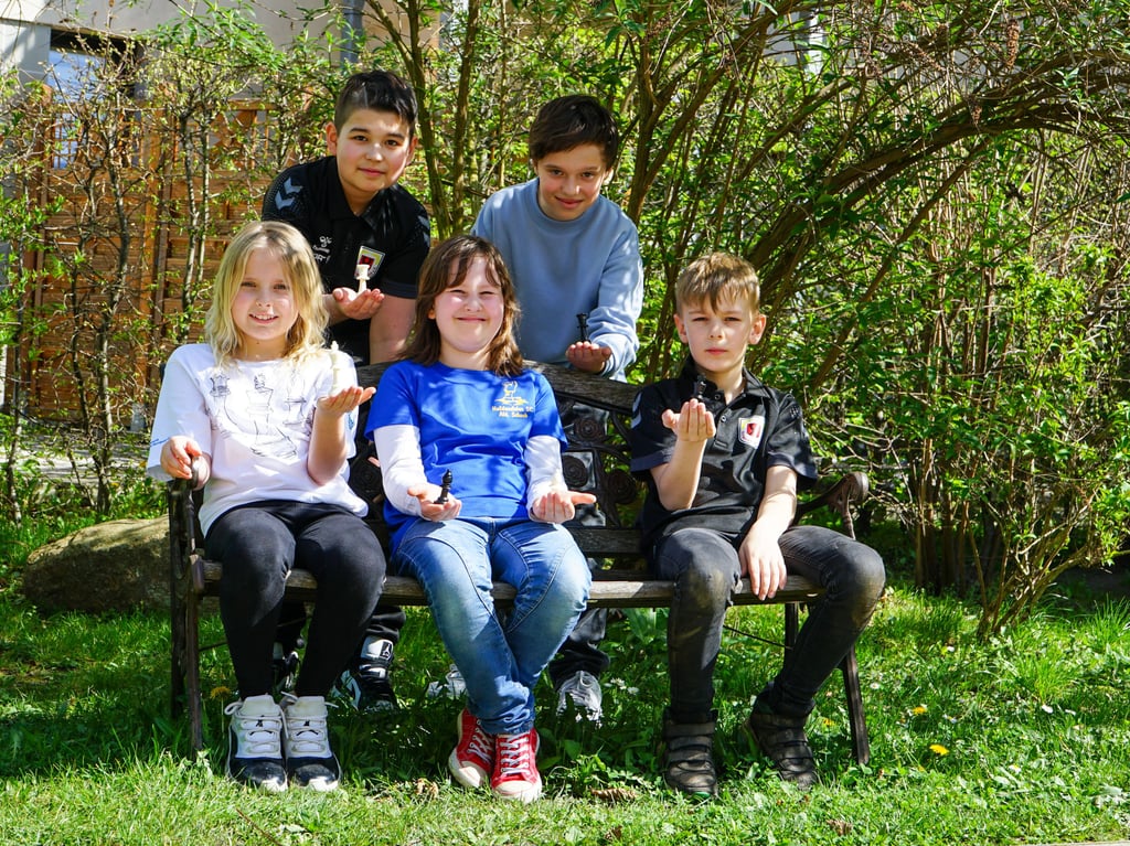Die Gewinner der Gruppen U10, U12 und U14 in Haldensleben.