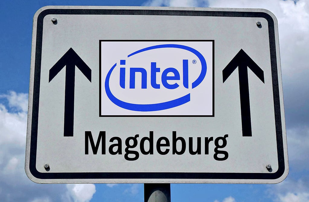 Zwischen dem Sülzetal und Magdeburg liegt der zukünftige Intel-Standort. Intel will für etwa 30 Milliarden Euro zwei Chipfabriken bauen. Deutschland schießt fast zehn Milliarden Euro aus der Staatskasse zu. Noch in diesem Jahr soll der Spatenstich sein. In den ersten beiden Halbleiter-Fabriken sollen rund 3.000 Arbeitsplätze entstehen. 70 Prozent der benötigten Beschäftigten werden Facharbeiter sein, 25 Prozent Ingenieure. Sollten die Pläne reibungslos verlaufen, könnten die Fabriken 2028/2029 fertiggestellt sein. In diesen sollen dann Mikrochips der fortschrittlichsten Generation hergestellt werden, die die Schaltzentralen von Computern, Mobilfunkgeräten oder Robotern sind. Intel strebt eine Größe von zwei Nanometern an.