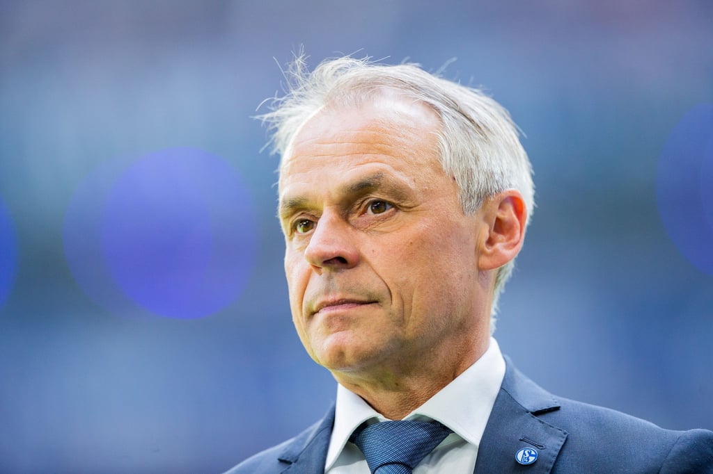 Thon rät dem FC Bayern nach der Saison nicht nur auf der Trainerposition tätig zu werden, sondern auch den Kader zu verändern.