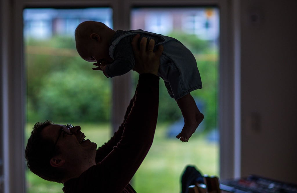 Das Durchschnittsalter von Vätern in Deutschland steigt seit Jahren.