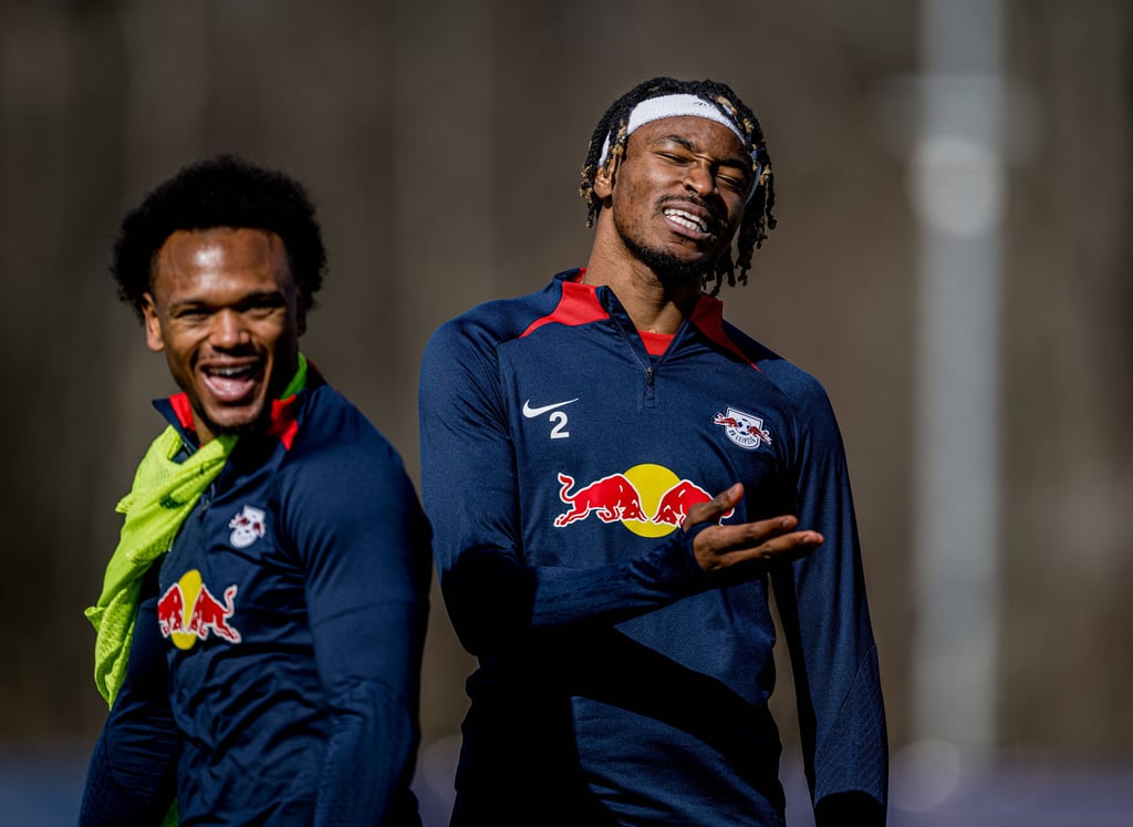 Lois Openda und Mohamed Simakan haben beide Ausstiegsklauseln in ihren Verträgen.