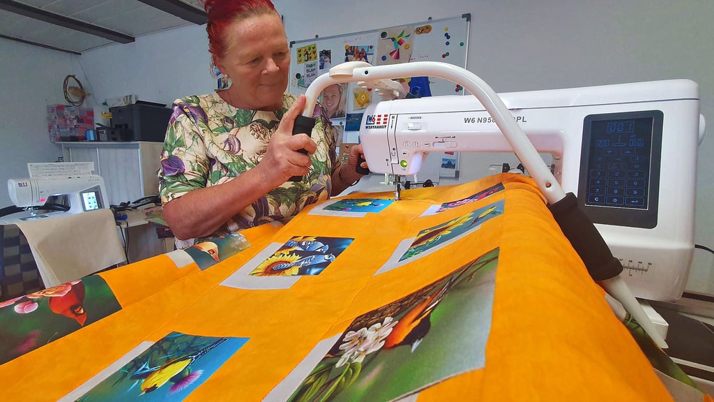 Ein Raum im Haus gehört ihrem Hobby: Elke Stammberger aus Harzgerode patchworkt und quiltet leidenschaftlich gern.
