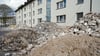 Der Bauschutt vor einem ehemaligen Wohnhaus im Patrick-Henry-Village in Heidelberg ist bereits vorsortiert.