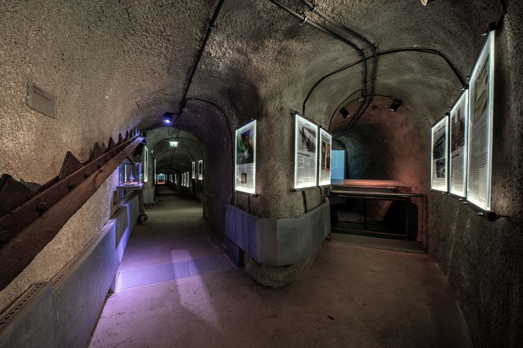 Der Bunkerstollen auf Helgoland vor der offziellen Eröffnung des Geschichtsprojektes.