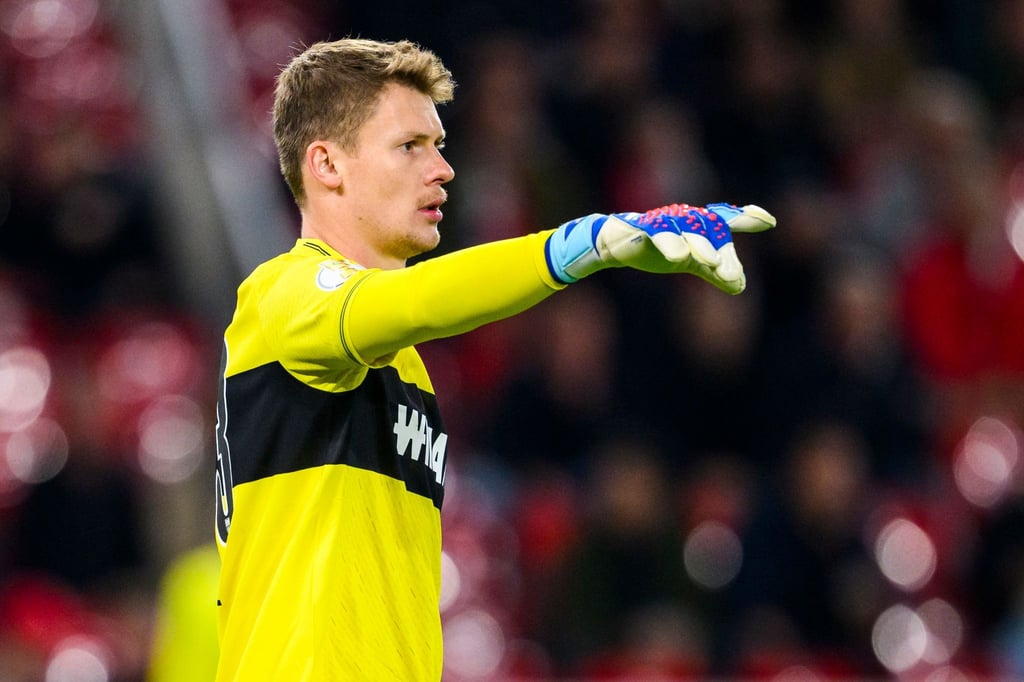 Torwart Alexander Nübel wird auch in den nächsten beiden Saisons beim VfB Stuttgart zwischen den Pfosten stehen.