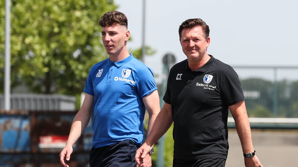 Florian Kath und Christian Titz, hier im Juni 2022 gemeinsam bei einem Termin des 1. FC Magdeburg.