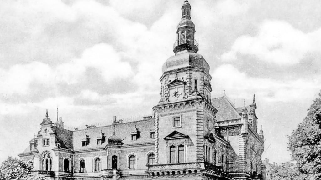 Im Merseburger Ständehaus tagte traditionell der Provinziallandtag der preußischen Provinz Sachsen.