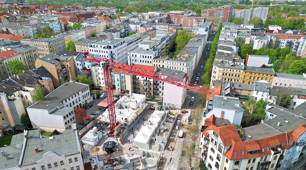 Baustelle in der Jacob-/Ecke Bertramstraße: Die Arbeiten sollen bis Dezember kommenden Jahres abgeschlossen sein.
