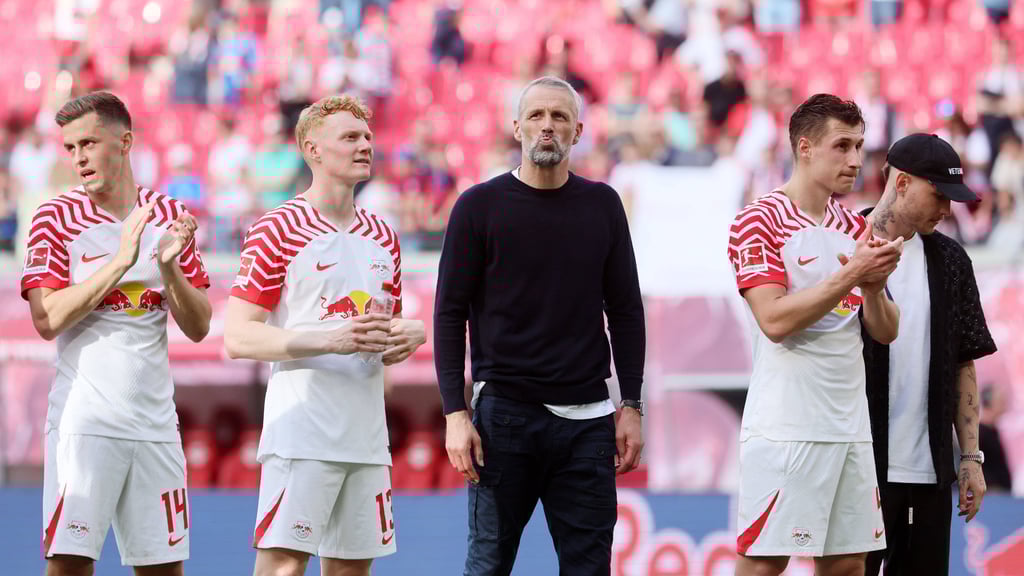 Kein Grund zu überschwänglicher Freude: RB-Kicker nach dem 3:0.