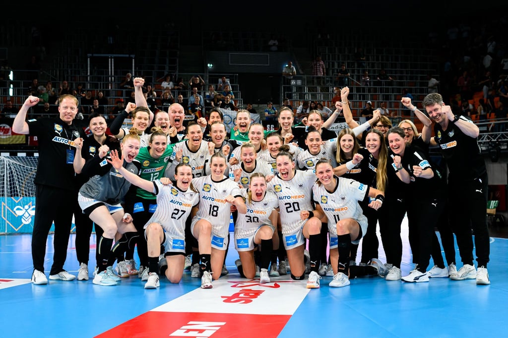 Die deutschen Handballerinnen haben die Olympia-Teilnahme perfekt gemacht.