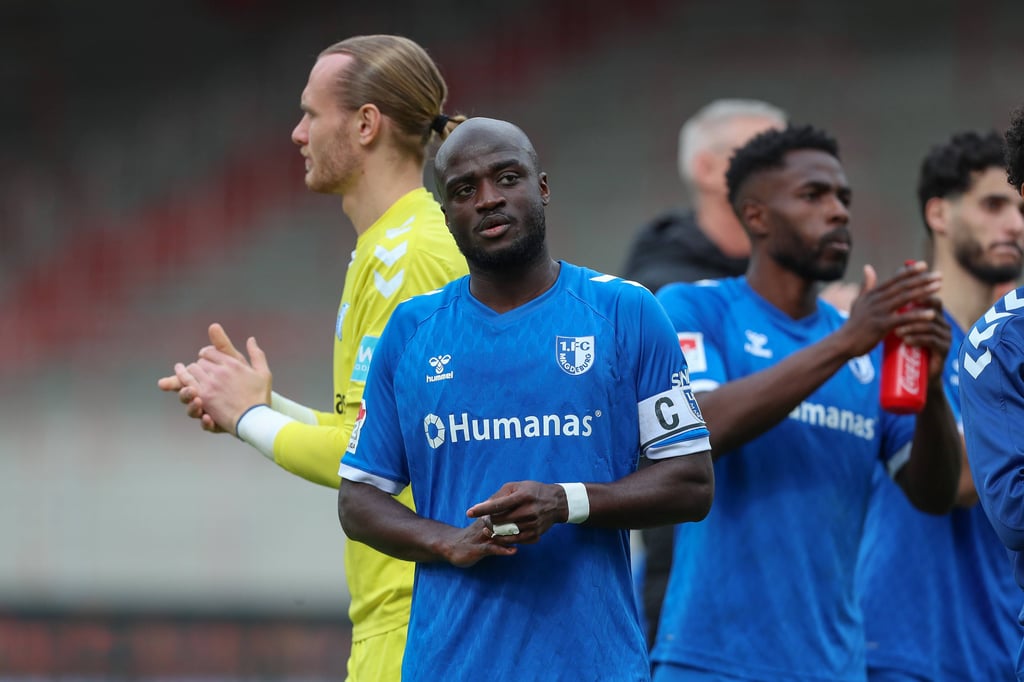 Kapitän Amara Condé ist zurück in der Startelf des 1. FC Magdeburg gegen den HSV.