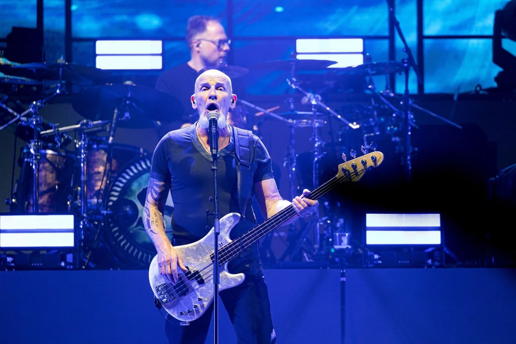 Mitglieder der Band „Santiano“ treten in der ZAG-Arena in Hannover auf.