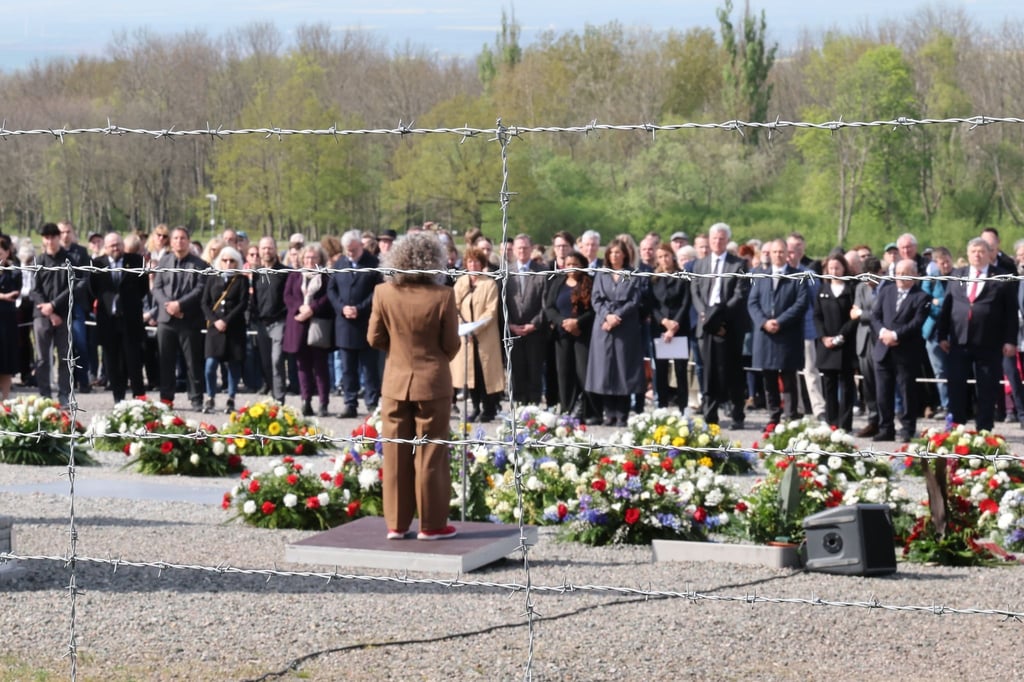 Gedenkfeier auf dem ehemaligen Appellplatz anlässlich des 79. Jahrestag der Befreiung des Konzentrationslagers Buchenwald.