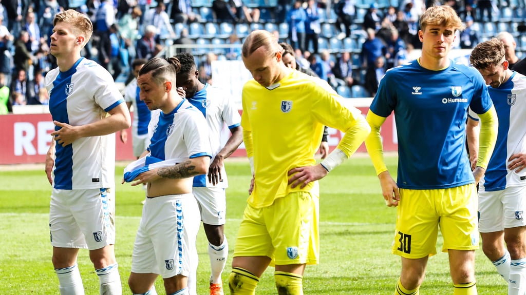 Die Spieler vom 1. FC Magdeburg wirkten bedrückt nach dem knappen 2:2-Unentschieden gegen den Hamburger SV.