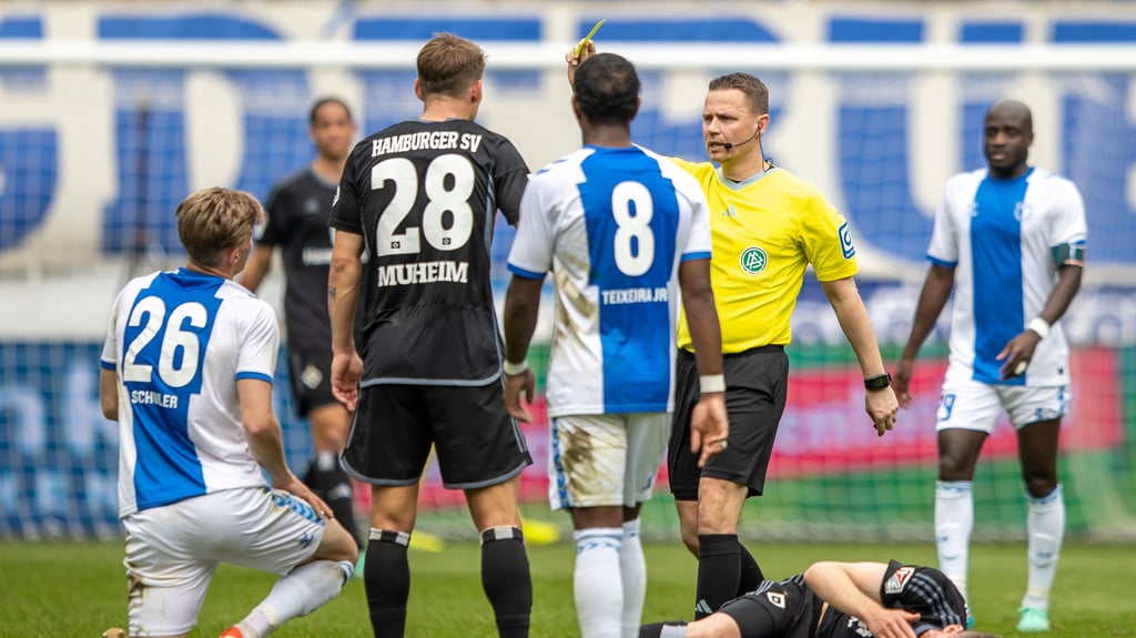 Luca Schuler sah im Heimspiel des 1. FC Magdeburg gegen den Hamburger SV seine vierte Gelbe Karte und muss im Saisonendspurt aufpassen - eine Sperre droht.