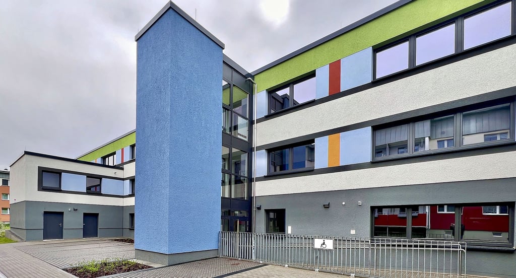 Ein völlig neues Gesicht hat jetzt die soziale Begegnungsstätte erhalten. Für Barrierefreiheit sorgt ein neuer Aufzug.