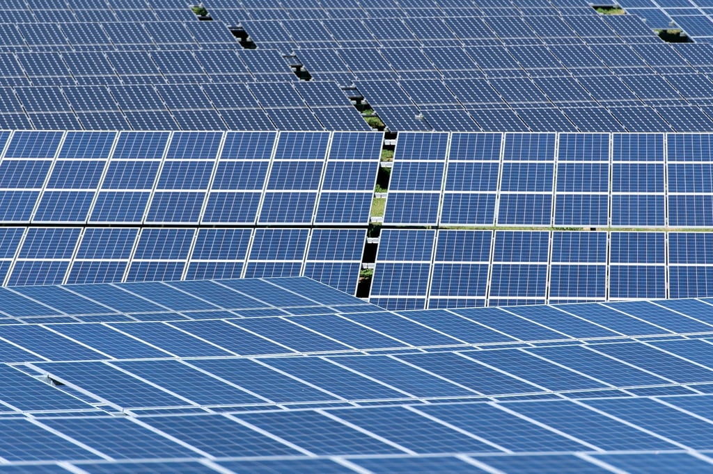 Die Solarenergie ist die am schnellsten wachsende erneuerbare Energiequelle in der EU. Allerdings kommt der Großteil der in Europa nachgefragten Solarmodule aus China.
