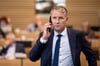 Thüringens AfD-Vorsitzender Björn Höcke steht ab Donnerstag in Halle vor Gericht. Der rechtsextreme Politiker hat öffentlich eine verbotene Nazi-Losung verwendet.&nbsp;