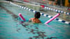 Das Kind früh anmelden und das Lehren den Profis überlassen: Die DLRG empfiehlt Schwimmkurse bereits im Vorschulalter.