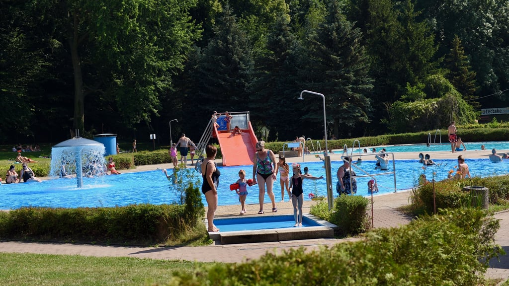 Für ungetrübten Badespaß im Mühlenbad wird noch ein Schwimmmeister gesucht.