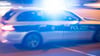 Eine Frau hat Passanten, eine Schwangere und Polizisten am City Carré in Magdeburg angegriffen.