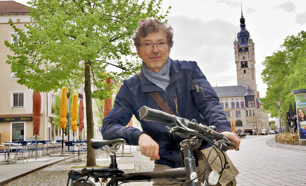 Der ehemalige Umweltamt-Mitarbeiter Hartmut Neuhaus hat die Umweltseite Dessau ins Leben gerufen.