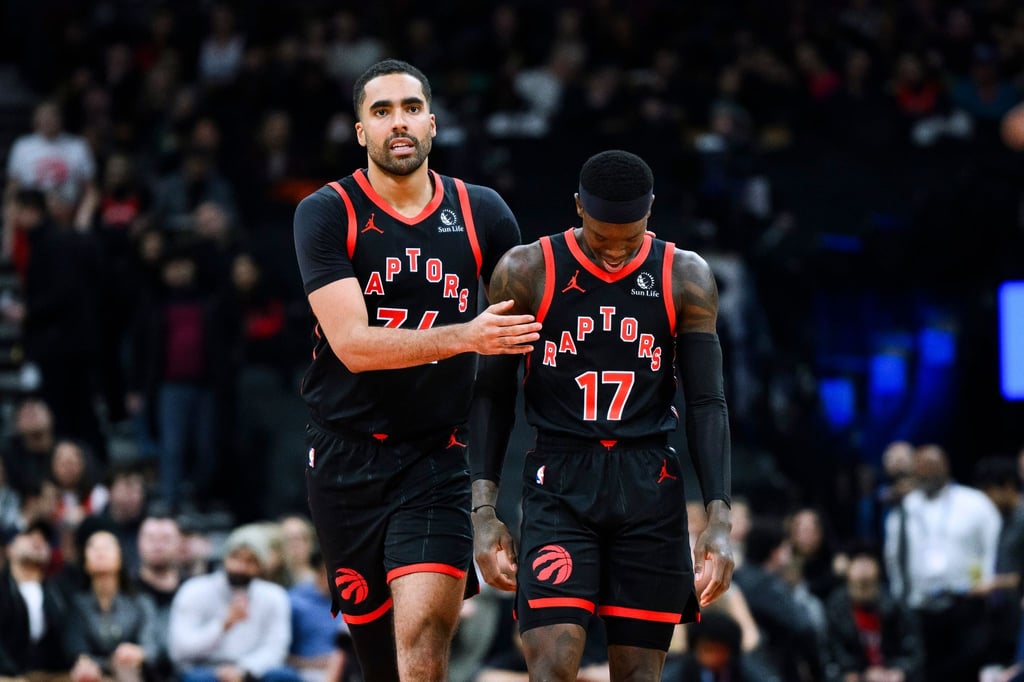 Basketball-Profi Jontay Porter (l) spielte bei den Toronto Raptors zeitweilig auch mit Dennis Schröder zusammen.
