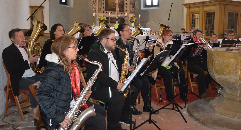 Ein gemeinsames Konzert spielen der Stremme-Bläserchor und der Musik-Express in Parchen.