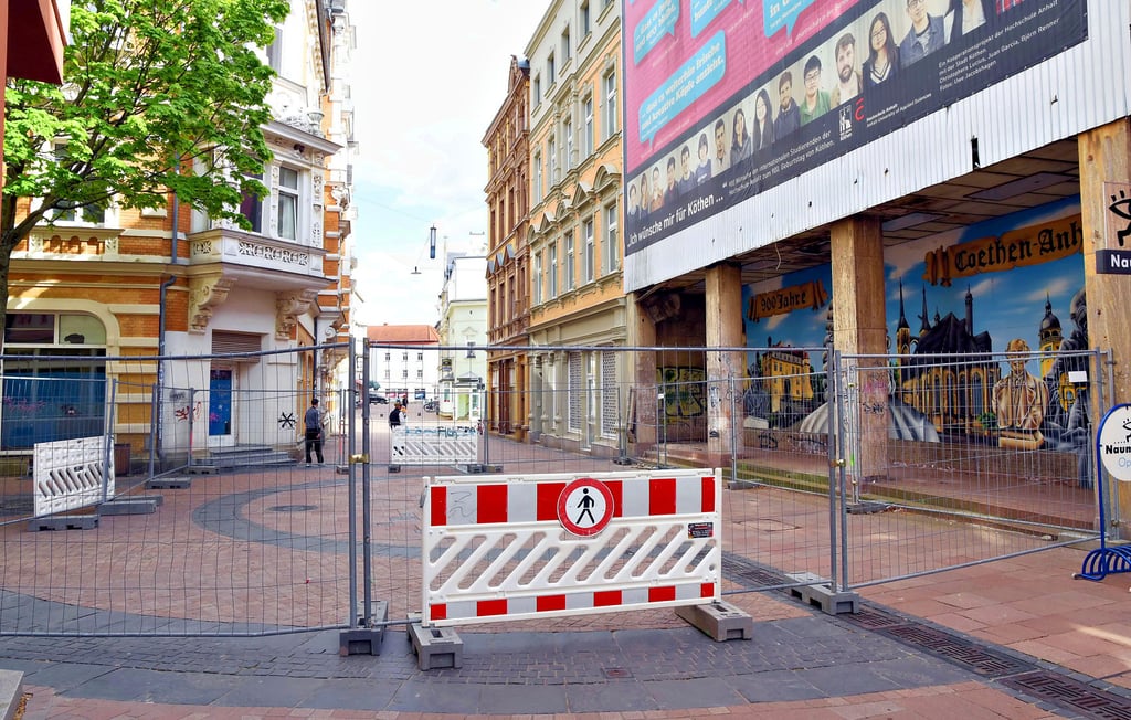 Die Absperrung in der Köthener Innenstadt.