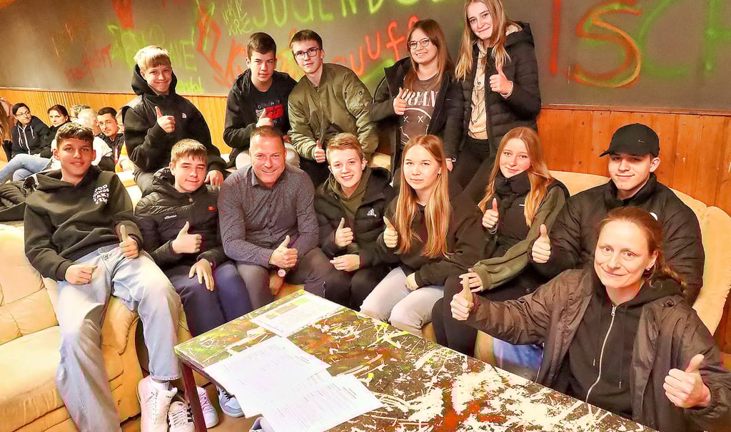 Die Jugendlichen freuen sich wieder ein Domizil zu haben, in dem sie sich treffen können.