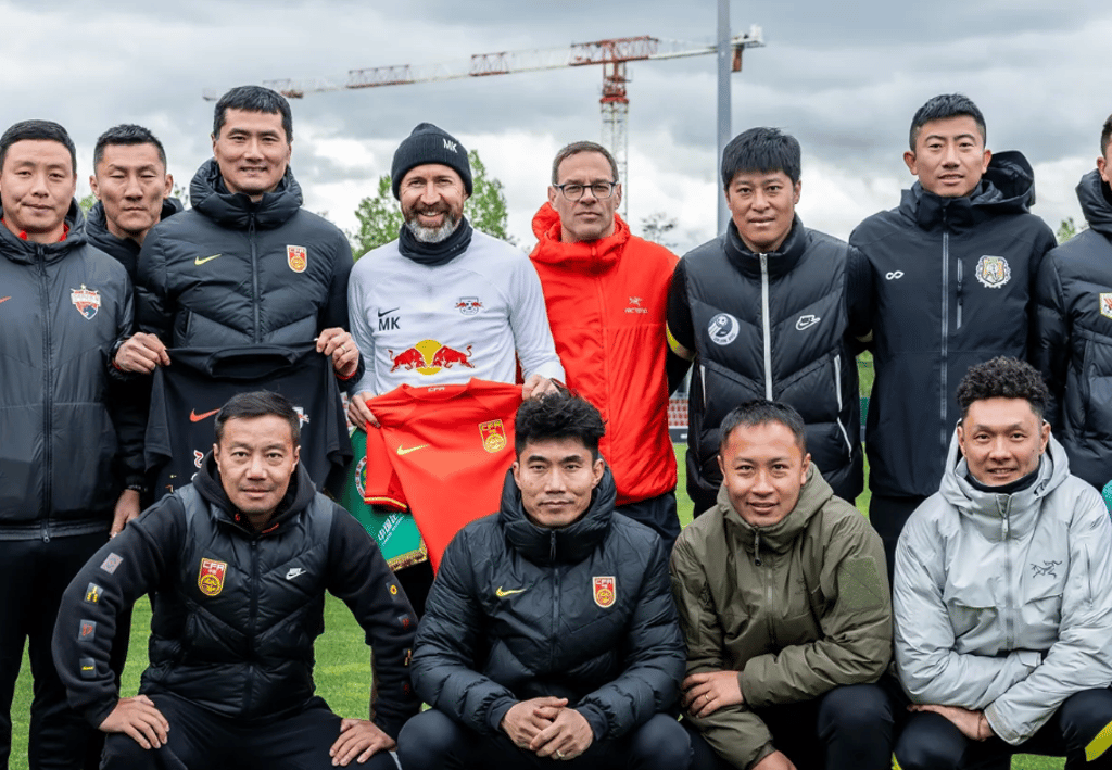 Eine chinesische Delegation besuchte RB Leipzig.