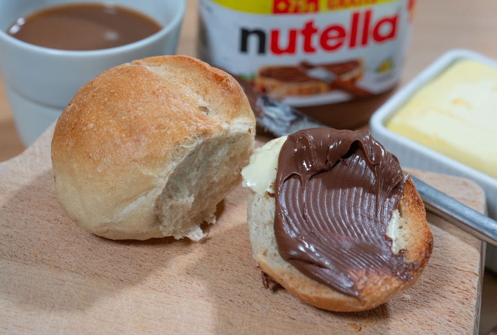 Der Brotaufstrich Nutella wird 60. Im italienischen Alba lief am 20. April 1964 das erste Glas vom Band.