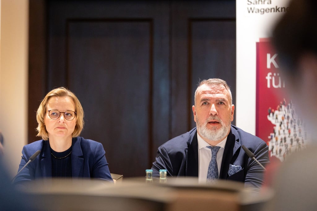 Katja Wolf (l) und Steffen Schütz, neue Landesvorsitzende des BSW.
