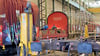 Das FEW in Blankenburg wartet und repariert Güterwagen unterschiedlicher Art. Hier wird an den Planwagen der Novelis GmbH  Nachterstedt gearbeitet.
