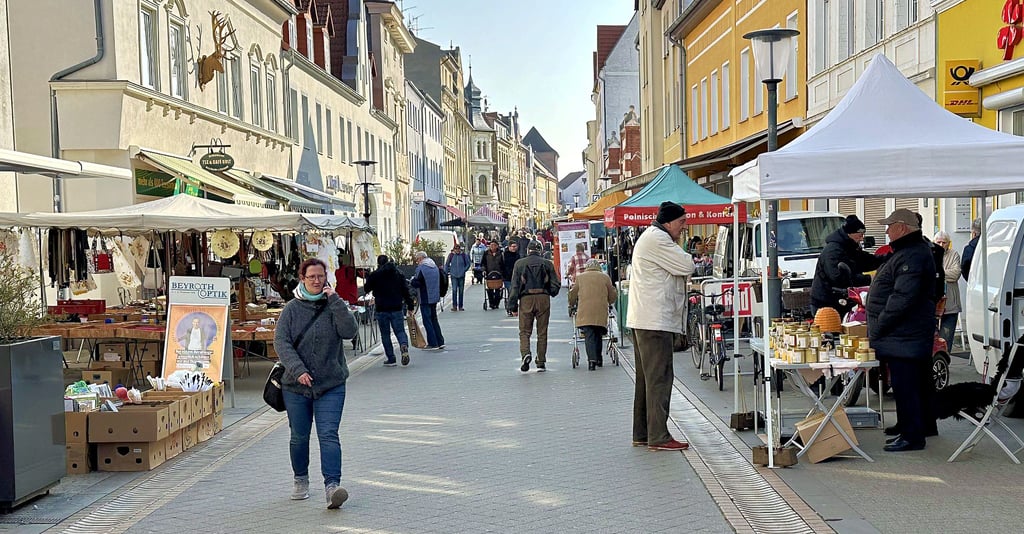 Publikum nicht nur an den Markttagen in die Innenstadt von Burg locken. Das ist das Ziel vom Projekt „Innenstadt-Campus“.