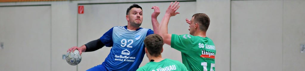 Kevin Reiske (am Ball) und seine Mitspieler der TSG Calbe knackten bereits zu zweiten Mal in dieser Saison die 40-Tore-Marke.