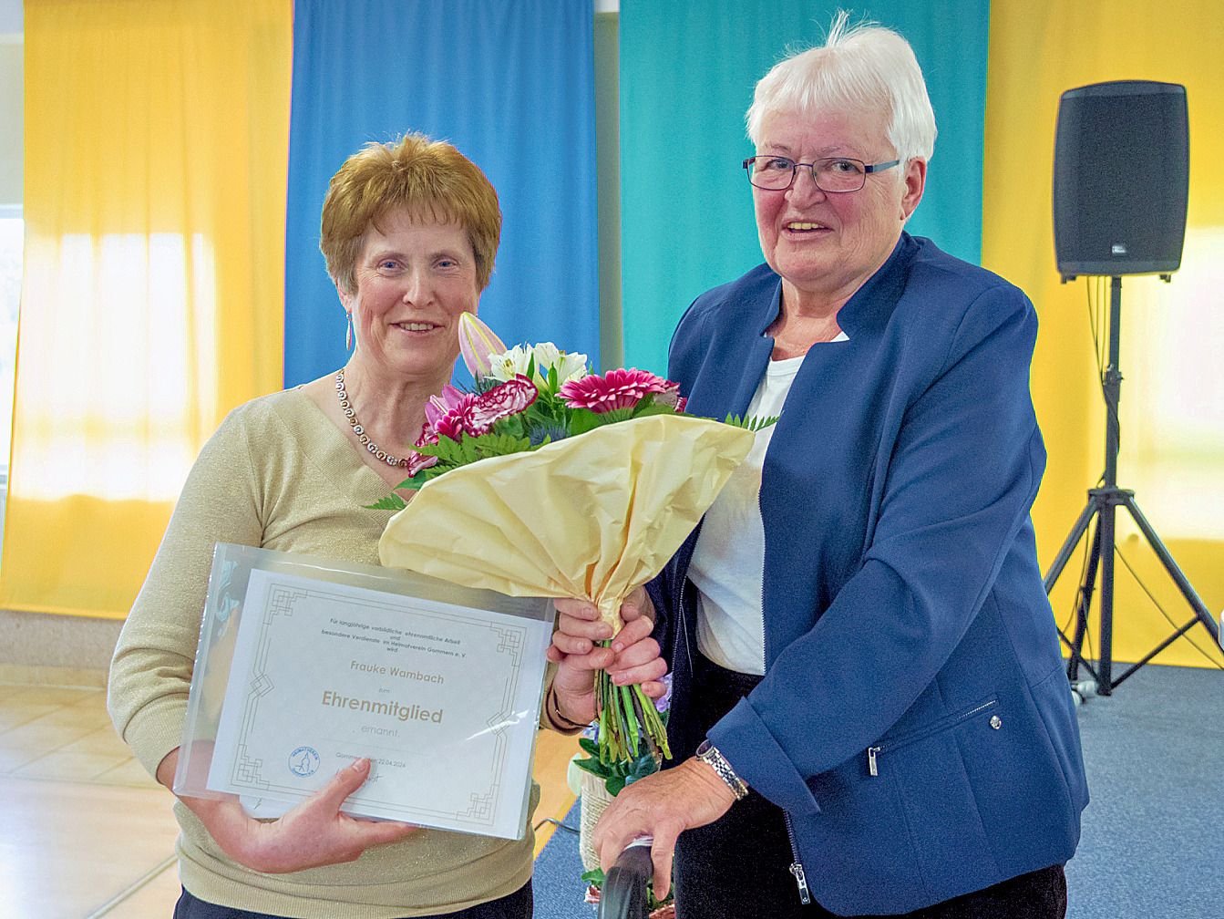 Frauke Wambach erhält Ehrenmitgliedschaft: Fast verhaftet beim Einsatz für den Verein