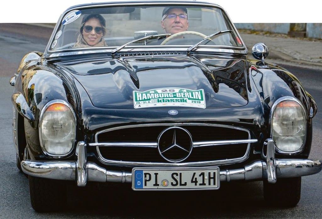 Bei der Hamburg-Berlin-Klassik, hier eine Aufnahme aus dem Jahr 2019, gibt es viele tolle Autos und auch einige Promis zu sehen.