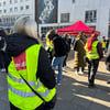 In Magdeburg wird gestreikt: Telekom-Mitarbeiter wurden von der Gewerkschaft ver.di zu einem ganztägigen Warnstreik aufgerufen.