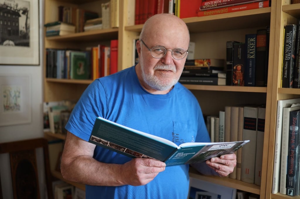 Wissenschaftler, Autor, Clubleiter: Klaus Epperlein kann wie kaum ein anderer aus der turbulenten Geschichte des Bauernclubs erzählen.