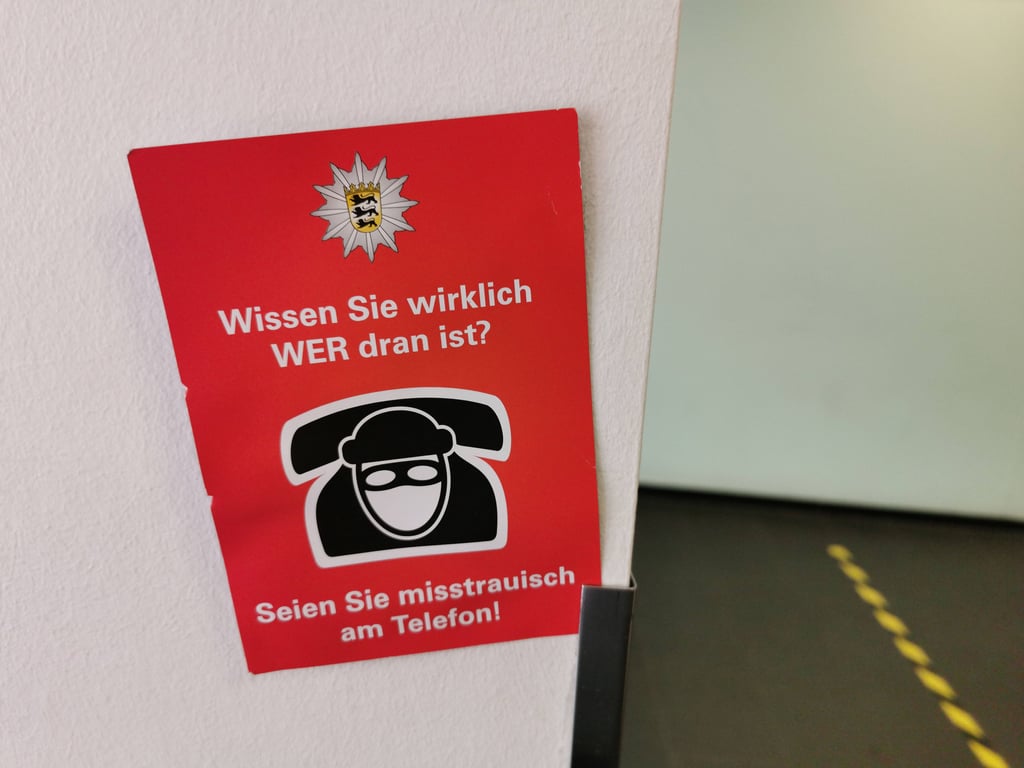 Eine Frau aus Landsberg hat bei einem Telefonbetrug mehr als 146.000 Euro verloren.