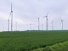 Der Windpark Ilberstedt soll erweitert werden. Auch auf dem Feld bei Osmarsleben auf der gegenüberliegenden Straßenseite. Davon könnten die beteiligten Gemeinden profitieren.
