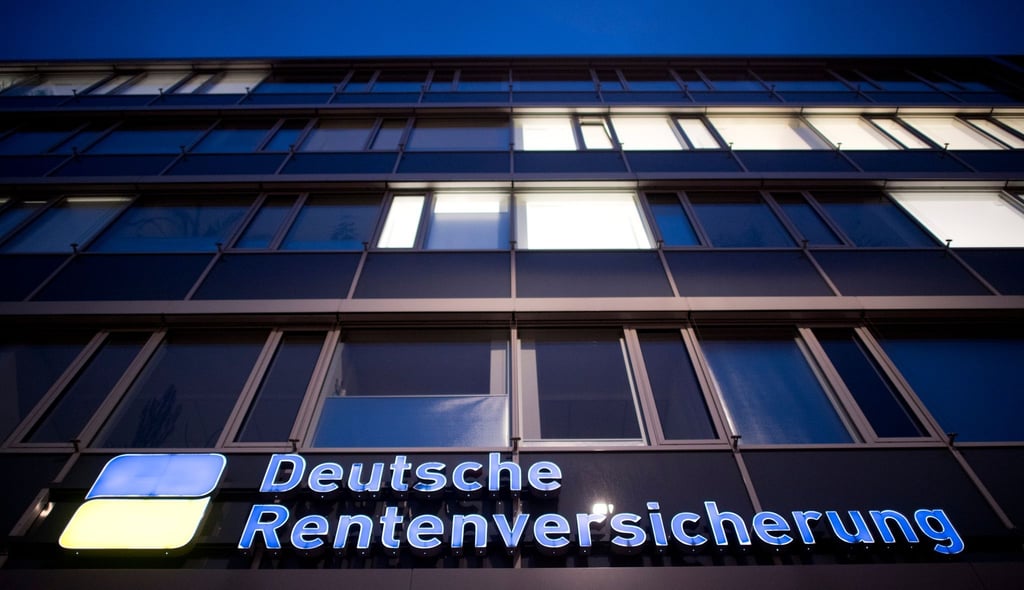 Wenn Arbeitnehmer aus gesundheitlichen Gründen nicht mehr voll arbeitsfähig sind, können sie eine Erwerbsminderungsrente beantragen.