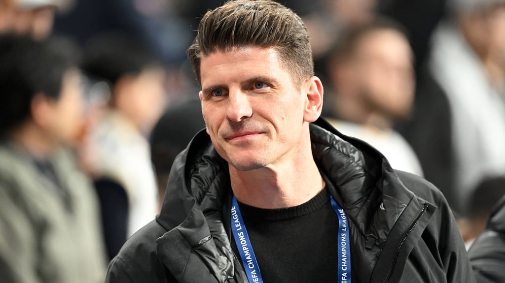 Mario Gomez, Technischer Direktor Red Bull Soccer International, besucht ein RB-Spiel.