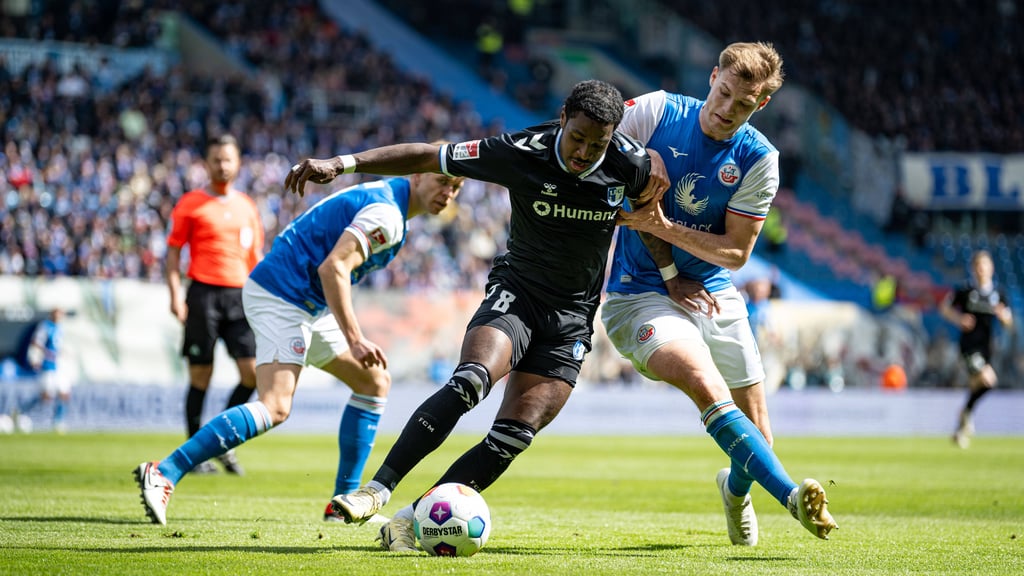 Bryan Teixeira hat beim 1. FC Magdeburg den Sprung in die Startelf geschafft, wartet aber noch auf sein erstes Tor für den Club.